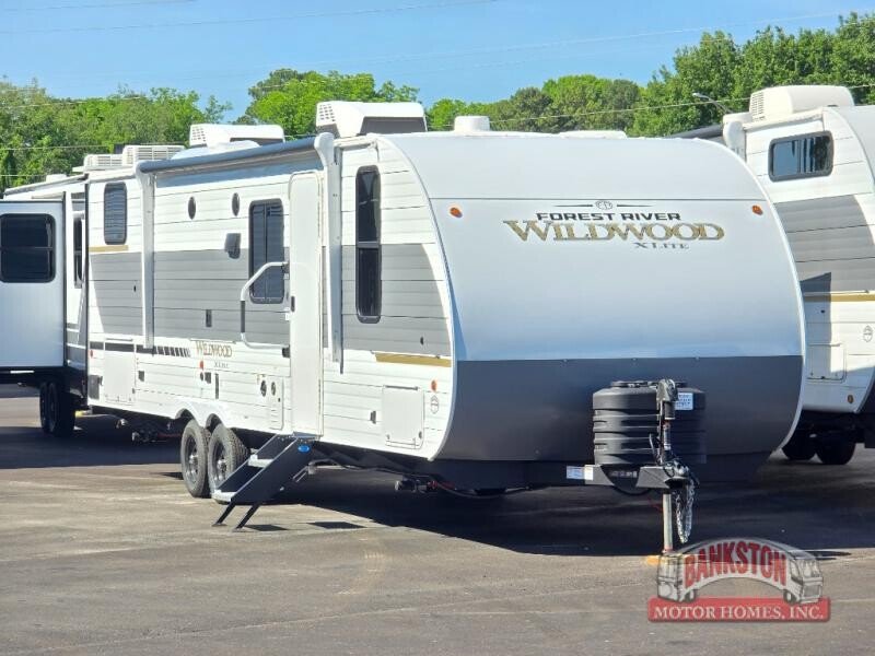 New 2026 Forest River Wildwood X-Lite 273QBXL