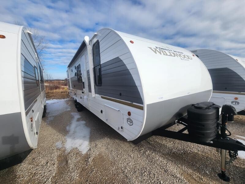 New 2026 Forest River Wildwood X-Lite 273QBXL