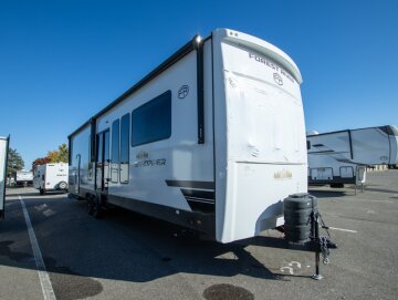 New 2026 Forest River Sandpiper 422FKL