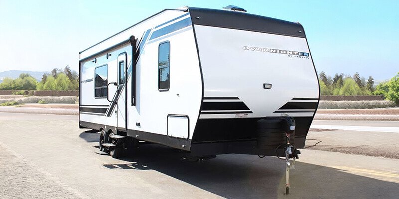 2026 Genesis Supreme Overnighter FS2750 specifications