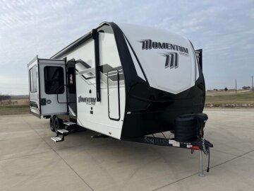 New 2026 Grand Design Momentum