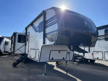 New 2026 Grand Design Reflection 303RLS