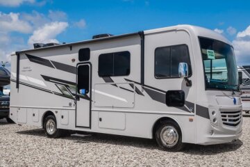 New 2026 Holiday Rambler Admiral 28A