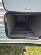 Thumbnail Photo 2 for New 2026 JAYCO Jay Flight