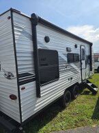 Thumbnail Photo 3 for New 2026 JAYCO Jay Flight