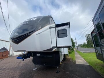 New 2026 JAYCO Pinnacle