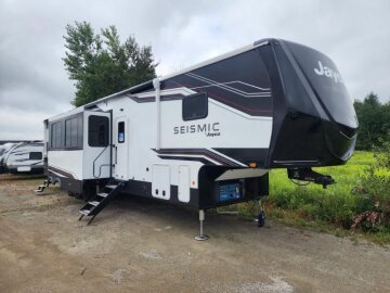 New 2026 JAYCO Seismic