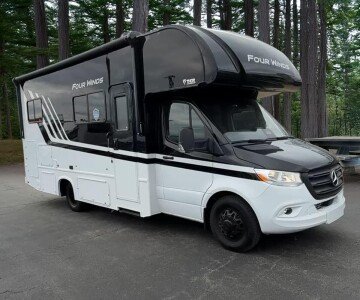 New 2026 Thor Four Winds