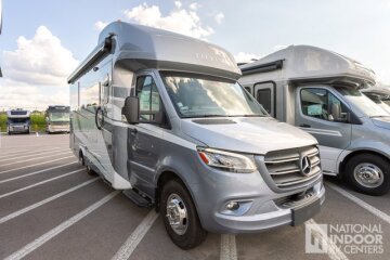 New 2026 Tiffin Wayfarer