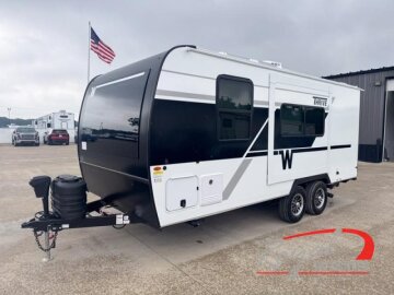 New 2026 Winnebago Thrive