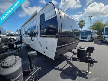 New 2026 Winnebago Thrive