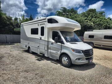 New 2026 Winnebago View 24T