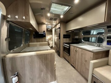 New 2027 Airstream Flying Cloud