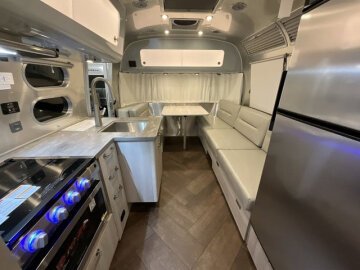 New 2027 Airstream International
