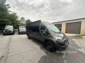 New 2027 Airstream Rangeline