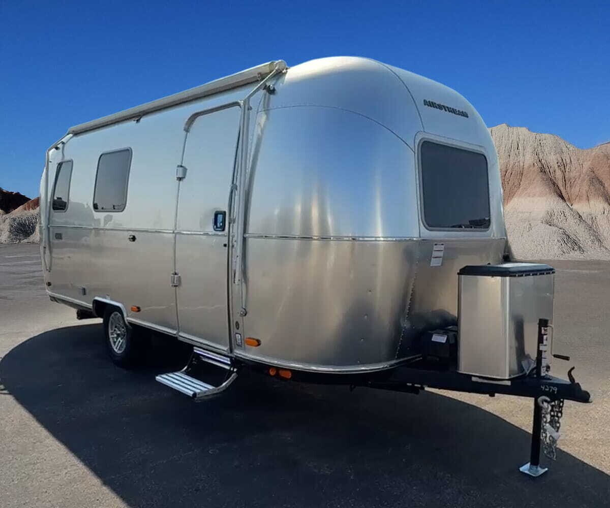 New 2027 Airstream World Traveler