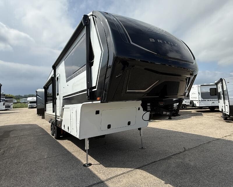 New 2027 Brinkley Model Z 2900