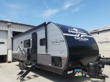 New 2027 Coachmen Catalina Legacy Edition 243RBS