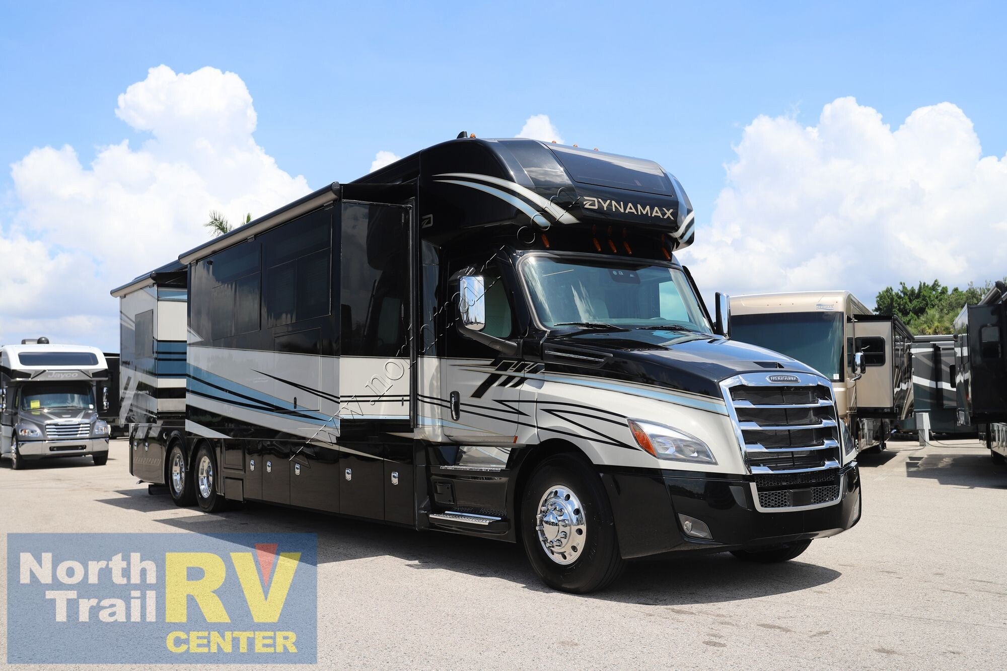New 2027 Dynamax Grand Sport