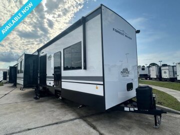 New 2027 Forest River Cedar Creek