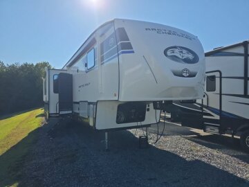 New 2027 Forest River Cherokee
