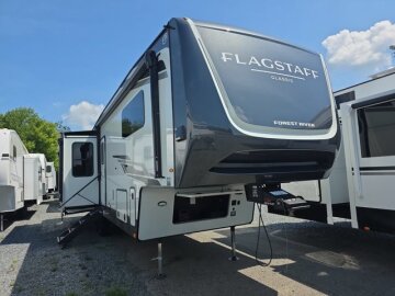 New 2027 Forest River Flagstaff
