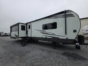 New 2027 Forest River Flagstaff
