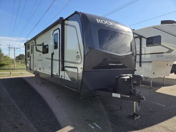 New 2027 Forest River Rockwood 2706BH