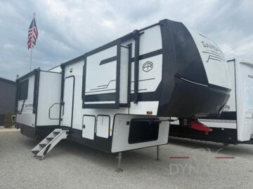 New 2027 Forest River Sandpiper 3710HBFB