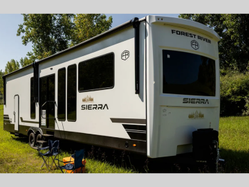 New 2027 Forest River Sierra