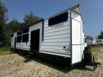 New 2027 Forest River Wildwood 42ICE