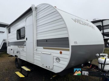 New 2027 Forest River Wildwood