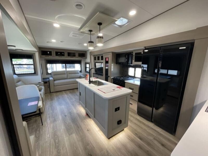 New 2027 Grand Design Reflection 337RLS