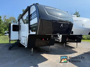 New 2027 Grand Design Reflection 303RLS