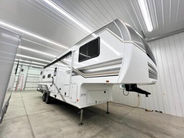 New 2027 JAYCO Eagle 29DDB