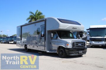 New 2027 JAYCO Greyhawk