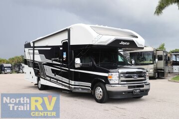 New 2027 JAYCO Greyhawk