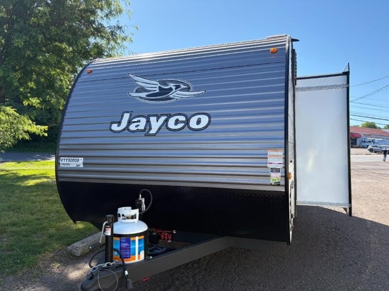 New 2027 JAYCO Jay Flight 178DBS
