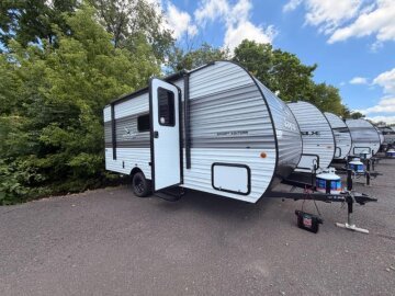 New 2027 JAYCO Jay Flight