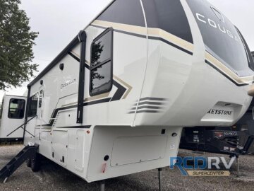 New 2027 Keystone Cougar 320RDS