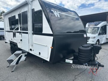 New 2027 Winnebago Micro Minnie 1800BH