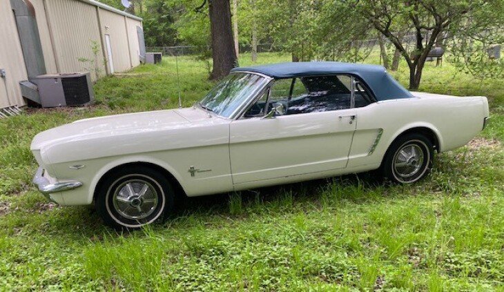 1965 Ford Mustang Convertible - Online Auction