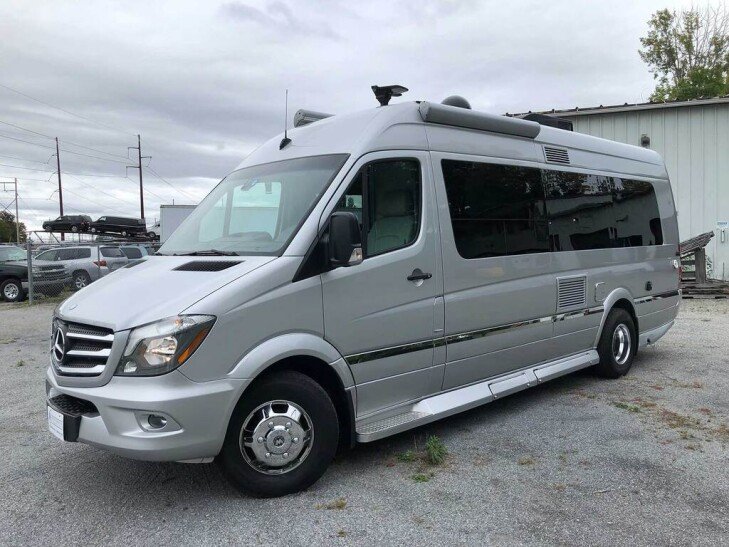 October 29 Public Auto Auction - 2016 Winnebago ERA 70C Motorhome