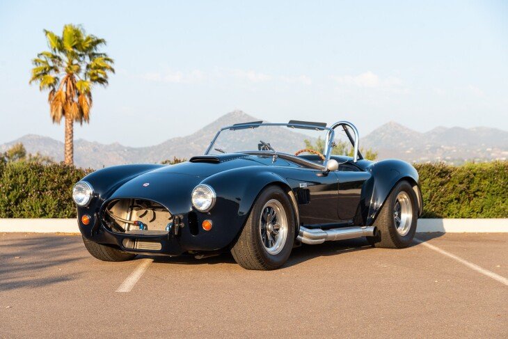BID & WIN A REAL SHELBY COBRA 427 - Online Auction
