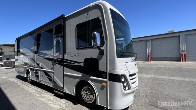 New 2024 Fleetwood Flair 29M