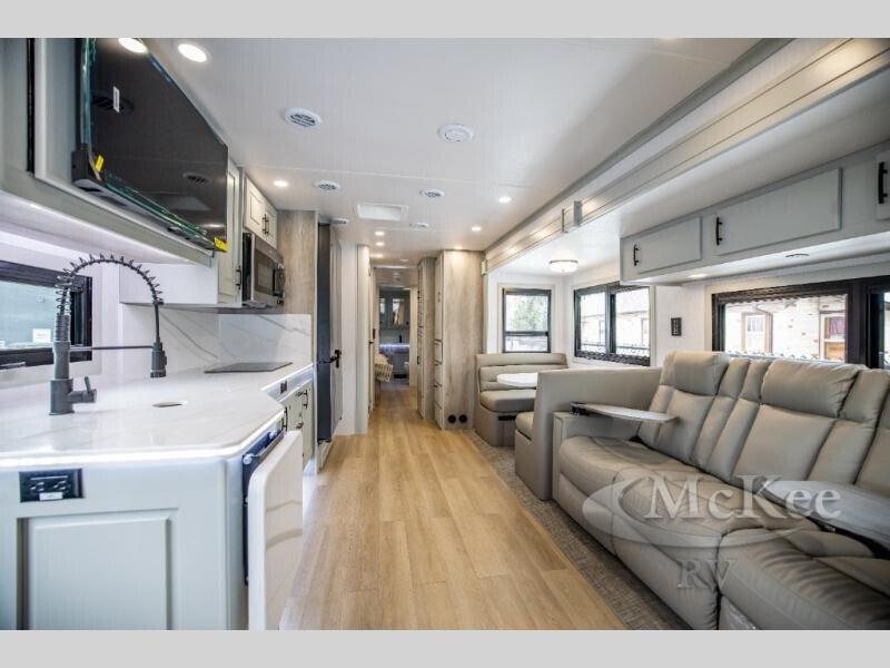 New 2026 Dynamax Dynaquest