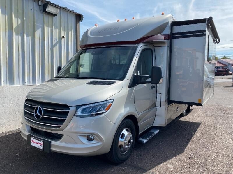 2025 Renegade Vienna