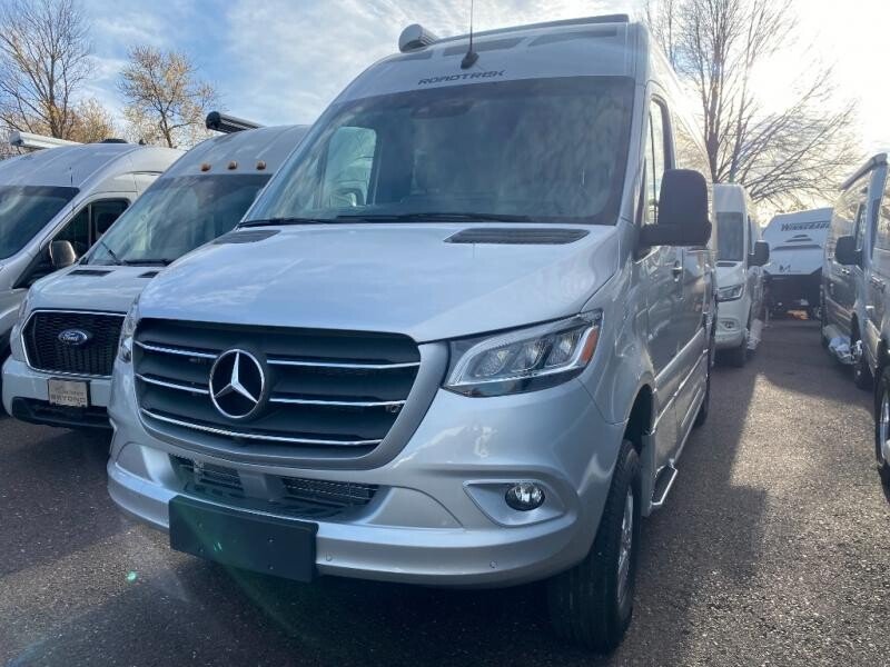 2025 Roadtrek SS Agile