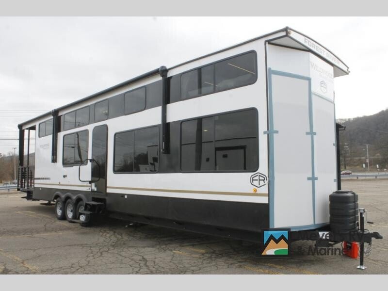 New 2025 Forest River Wildwood