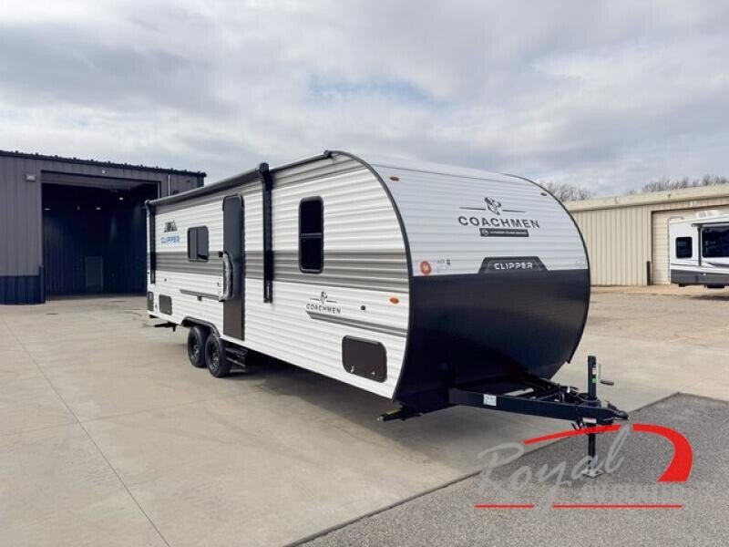 New 2025 Coachmen Clipper